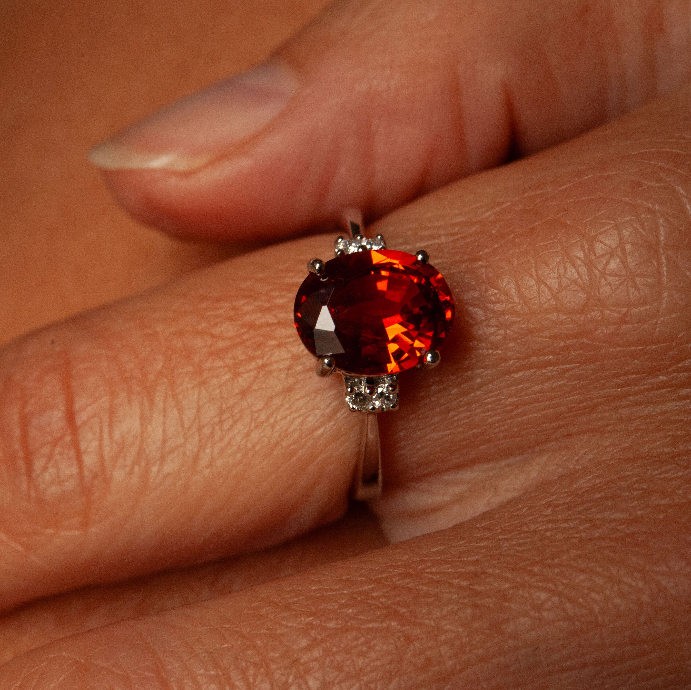 “Tamara” Gold Ring, Garnet, diamonds