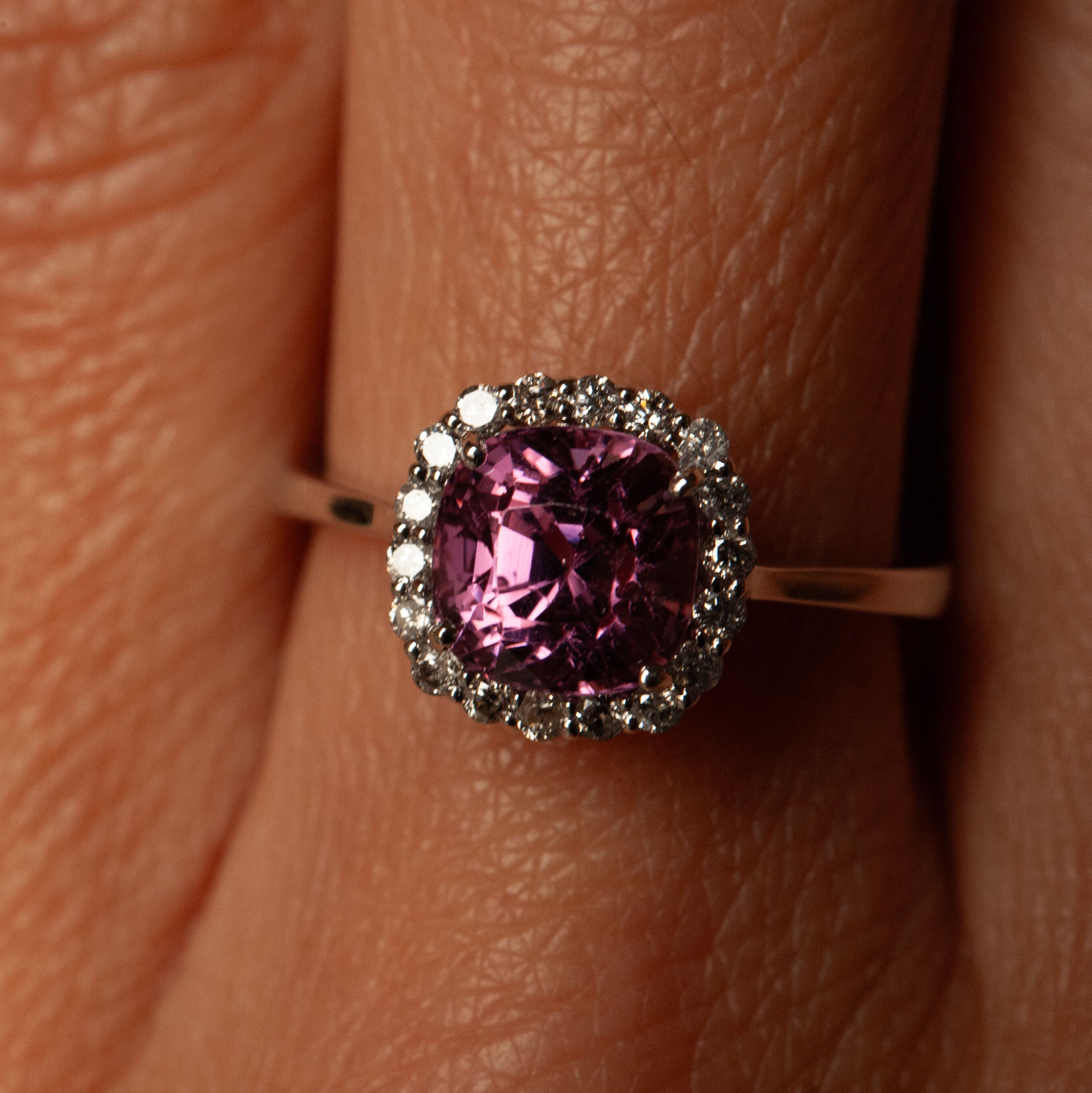 “Harriet” ring, White Gold, pink spinel and diamonds