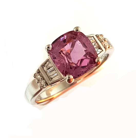 “Adélaïde” White Gold Ring, purplish spinel and diamonds