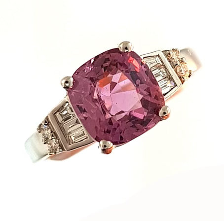 “Adélaïde” White Gold Ring, purplish spinel and diamonds