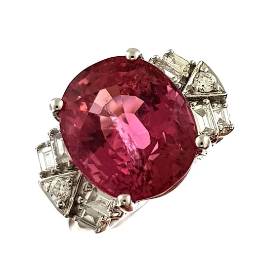 White Gold Ring, pink spinel and diamonds